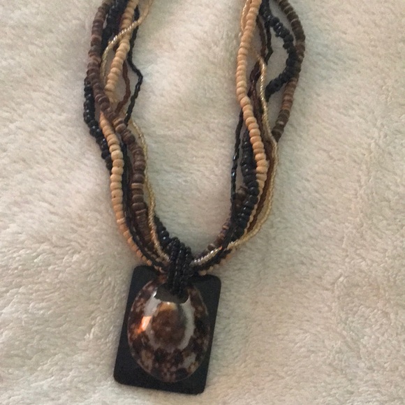 Shell necklace - Picture 2 of 2